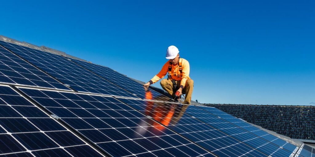 Installation des panneaux solaires